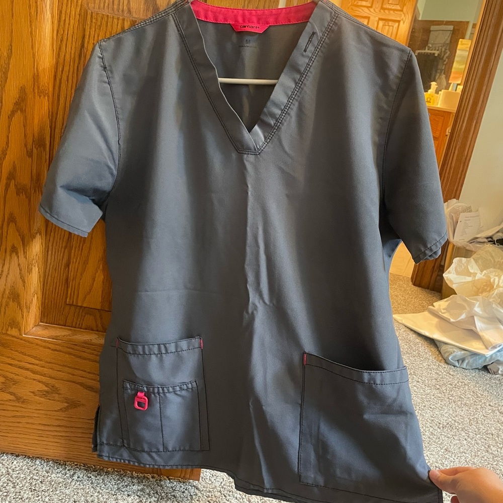 Carhartt cross-flex media Scrub top & matching Carhartt utility Scrub pants